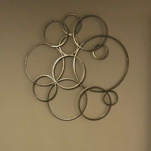 Interlocking iron metal circle art - silver